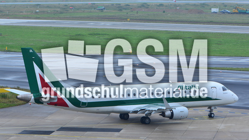 Embraer ERJ-175-200LR_2.jpg